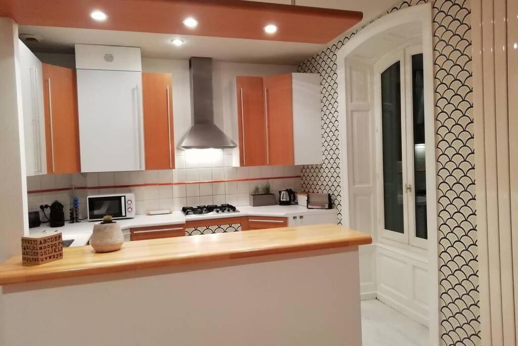 Tulle : Bel Appartement Lumineux En Centre Ville 외부 사진