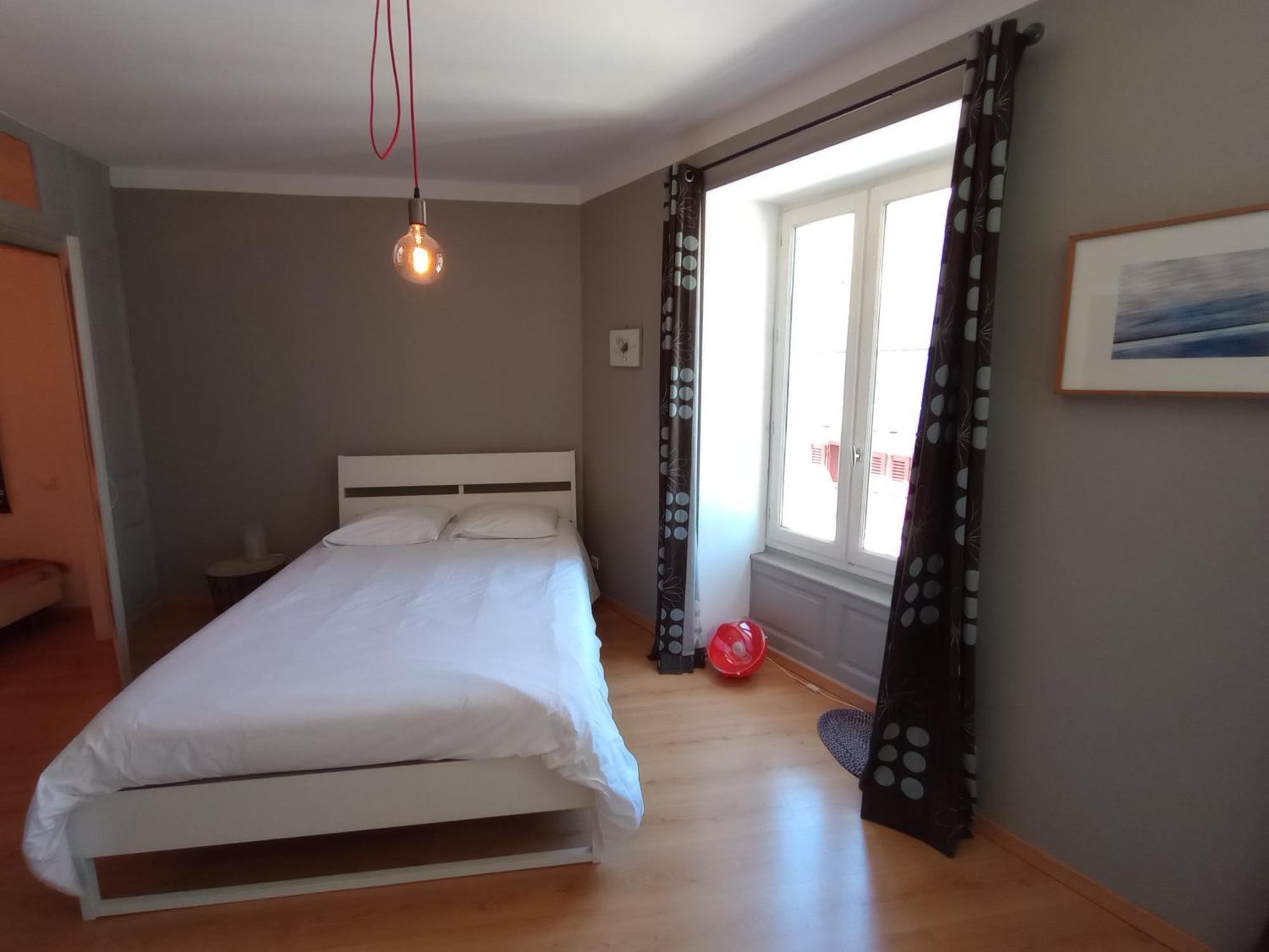 Tulle : Bel Appartement Lumineux En Centre Ville 외부 사진